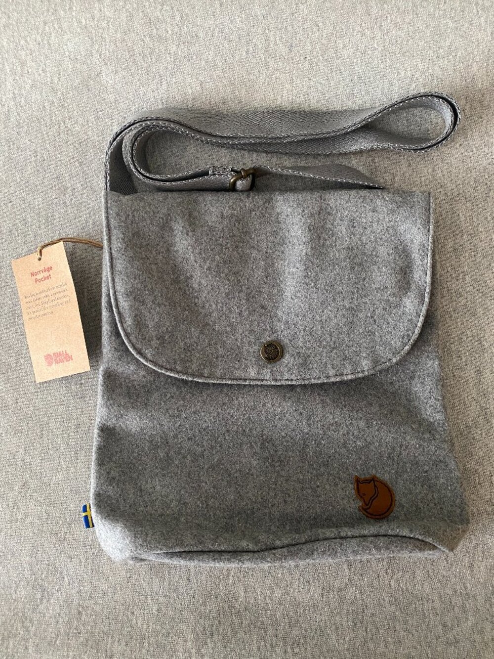 NWT Fjallraven Norrvage Pocket Granite Grey